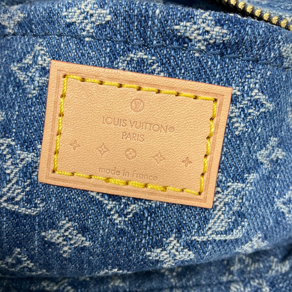 Louis Vuitton Denim Croissant Bag - Picture 4 of 12